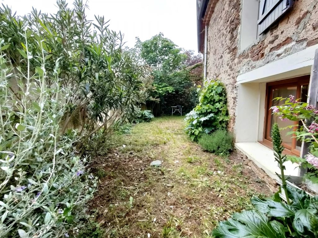 maison 8 pièces en location sur Réalmont (81120)