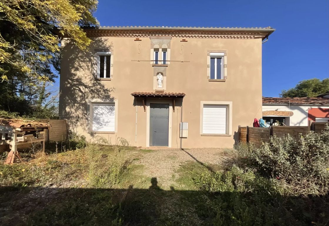 appartement 5 pièces en location sur Saint-Antonin-de-Lacalm (81120)