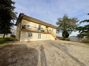 appartement 4 pièces en location sur Garrigues (81500)