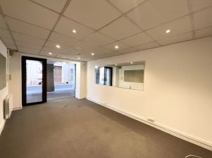 bureaux 1 pièce en location sur Réalmont (81120)